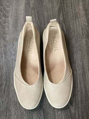 Soul Naturalizer Beige Slip-On Flats Size 7